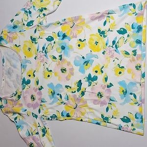 Time and tru floral shirt sleeve shirt